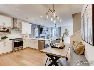 Photo #5: 902167 Listing