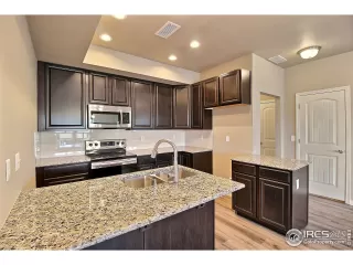 Photo #4: 902239 Listing 