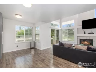 Photo #6: 902250 Listing