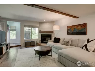 Photo #1: 902316 Listing