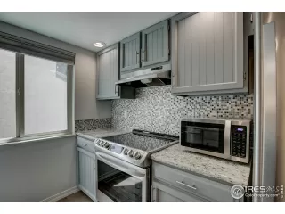 Photo #6: 902316 Listing