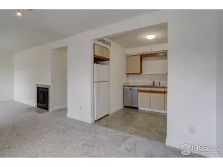 Photo #5: 902340 Listing 