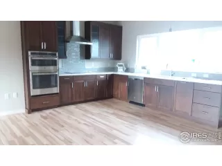 Photo #4: 902379 Listing