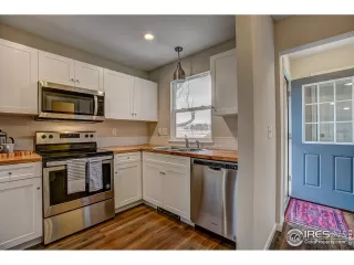 Photo #2: 902431 Listing