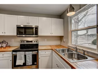 Photo #3: 902431 Listing