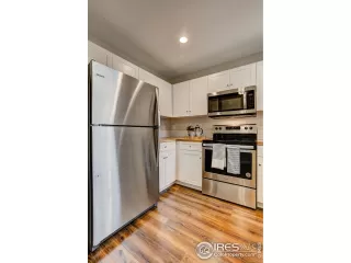 Photo #4: 902431 Listing