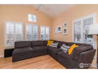 Photo #5: 902459 Listing