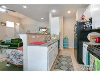 Photo #5: 902475 Listing