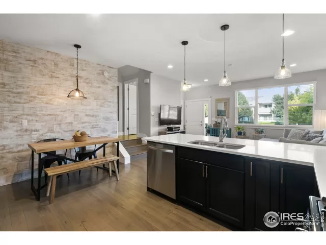 MLS: 902487 Condo For Sale