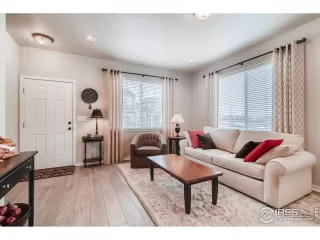 Photo #4: 902506 Listing