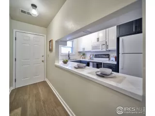 Photo #2: 902561 Listing