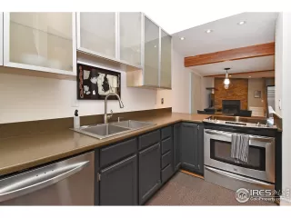 Photo #4: 902618 Listing