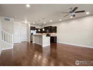 Photo #3: 902631 Listing