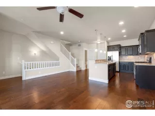 Photo #4: 902631 Listing