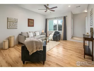 Photo #6: 902735 Listing