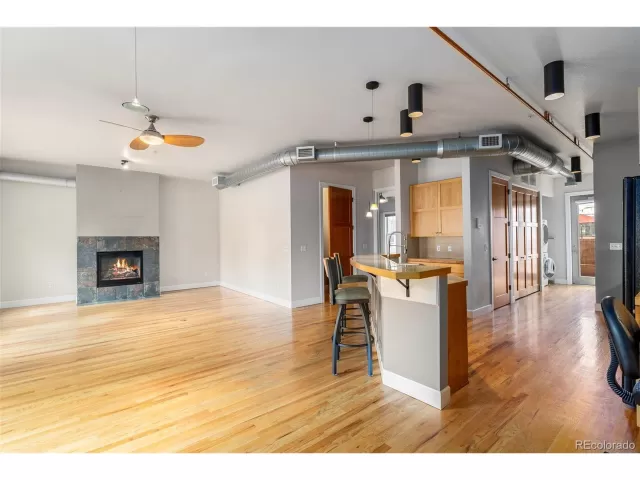 MLS: 9027786 Condo For Sale