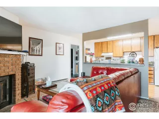 Photo #4: 902808 Listing