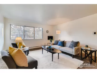 Photo #1: 902833 Listing