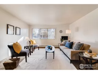 Photo #4: 902833 Listing