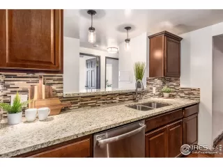 Photo #4: 902885 Listing