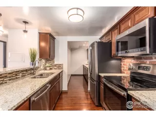 Photo #5: 902885 Listing