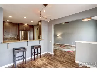 Photo #5: 902895 Listing