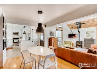 Photo #4: 902897 Listing