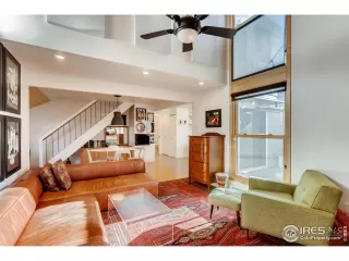 Photo #5: 902897 Listing