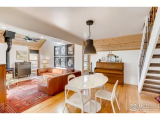 Photo #6: 902897 Listing