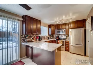 Photo #5: 902911 Listing 