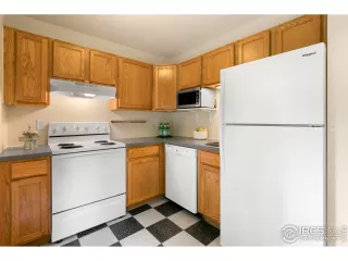 Photo #4: 902918 Listing