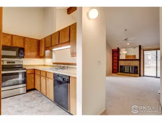 Photo #6: 902969 Listing