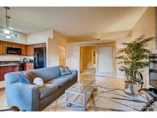 Photo #5: 902995 Listing