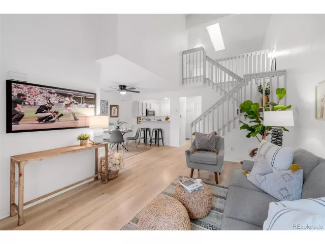 MLS: 9030763 Condo For Sale