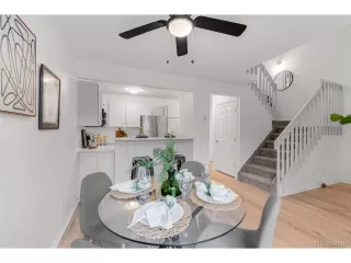 Photo #5: 9030763 Listing 