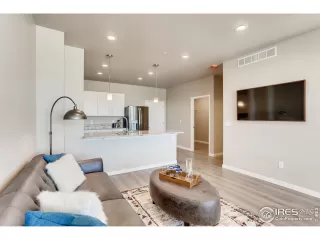 Photo #4: 903205 Listing