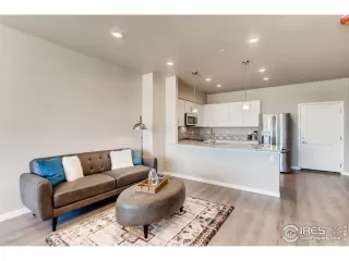 Photo #5: 903205 Listing