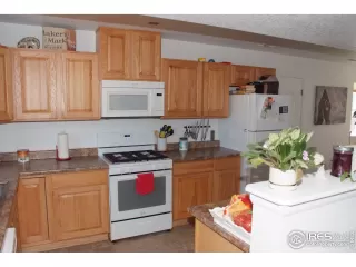 Photo #5: 903440 Listing