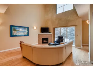 Photo #4: 903470 Listing