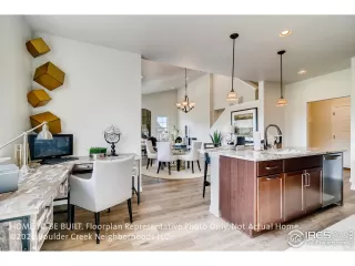 Photo #5: 903517 Listing