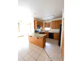 Photo #2: 903593 Listing