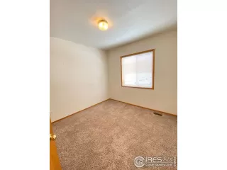 Photo #6: 903593 Listing