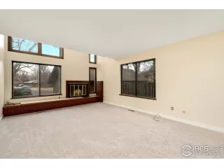 Photo #5: 903657 Listing