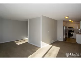 Photo #6: 903698 Listing