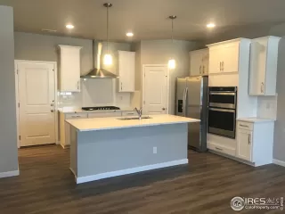 Photo #5: 903705 Listing