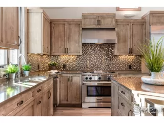 Photo #2: 903730 Listing