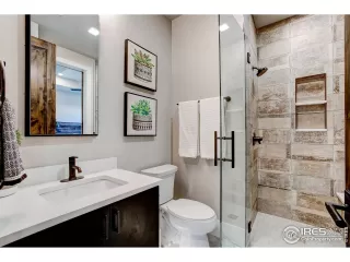 Photo #4: 903741 Listing