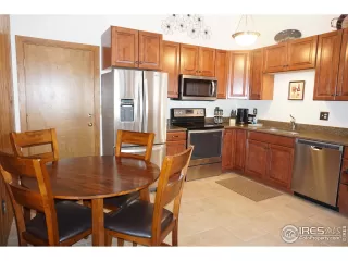 Photo #4: 903856 Listing