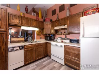 Photo #5: 903862 Listing