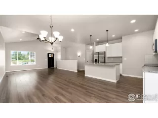 Photo #4: 903926 Listing 